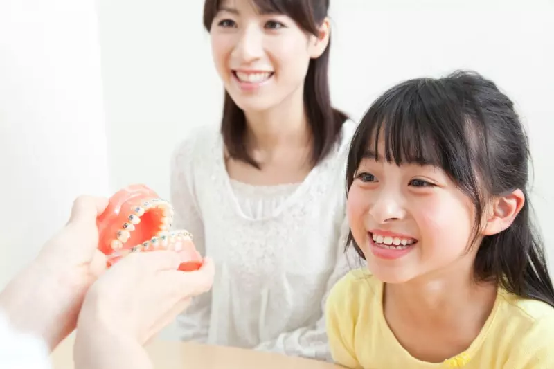 お子さまの歯並びは定期検診でも確認し、必要に応じて適切にご案内いたします